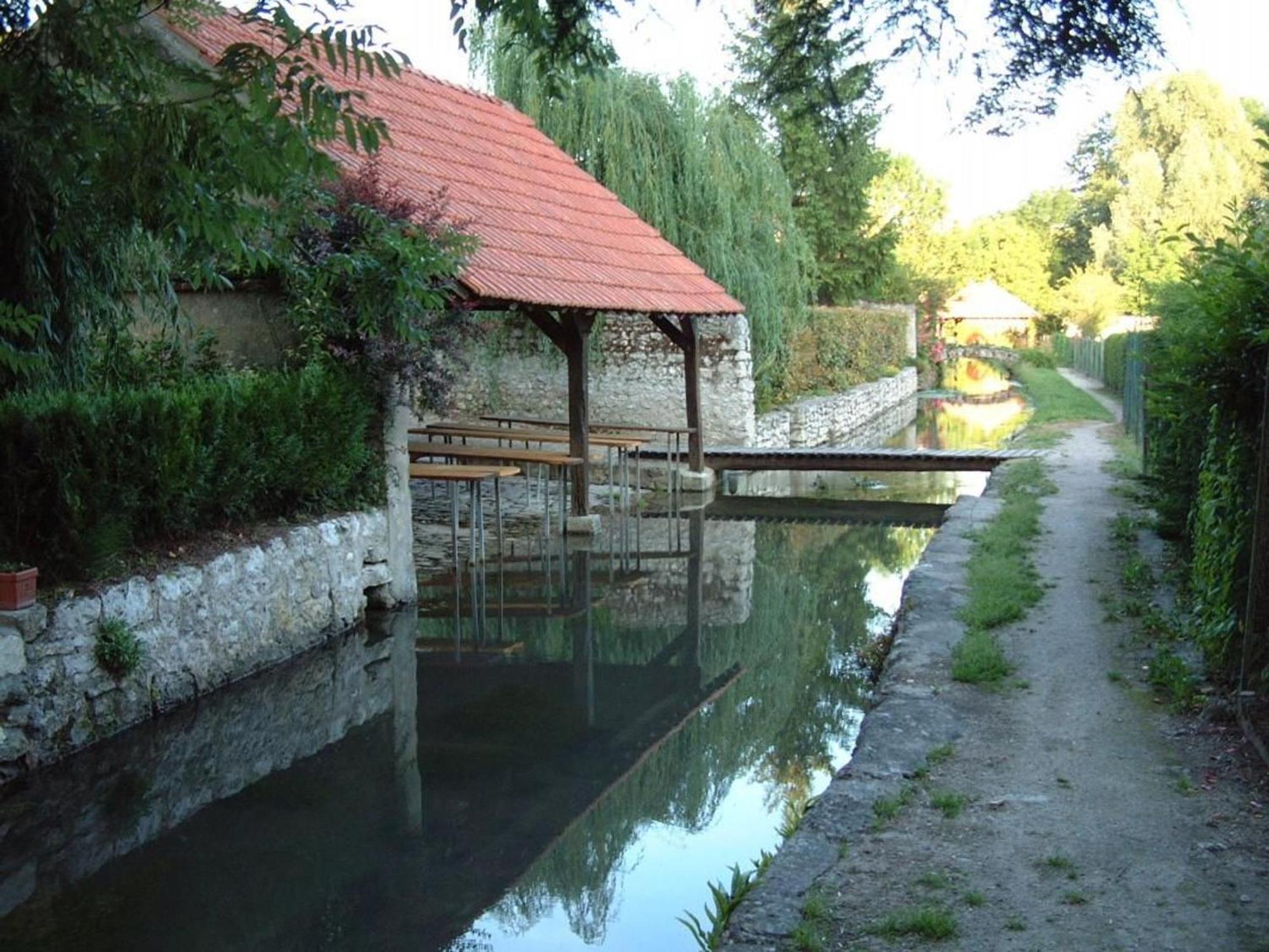 Chambres D'Hotes De Charme Au Pays Des Chateaux Avec Wi-Fi - Fr-1-590-333 Tavers Екстер'єр фото